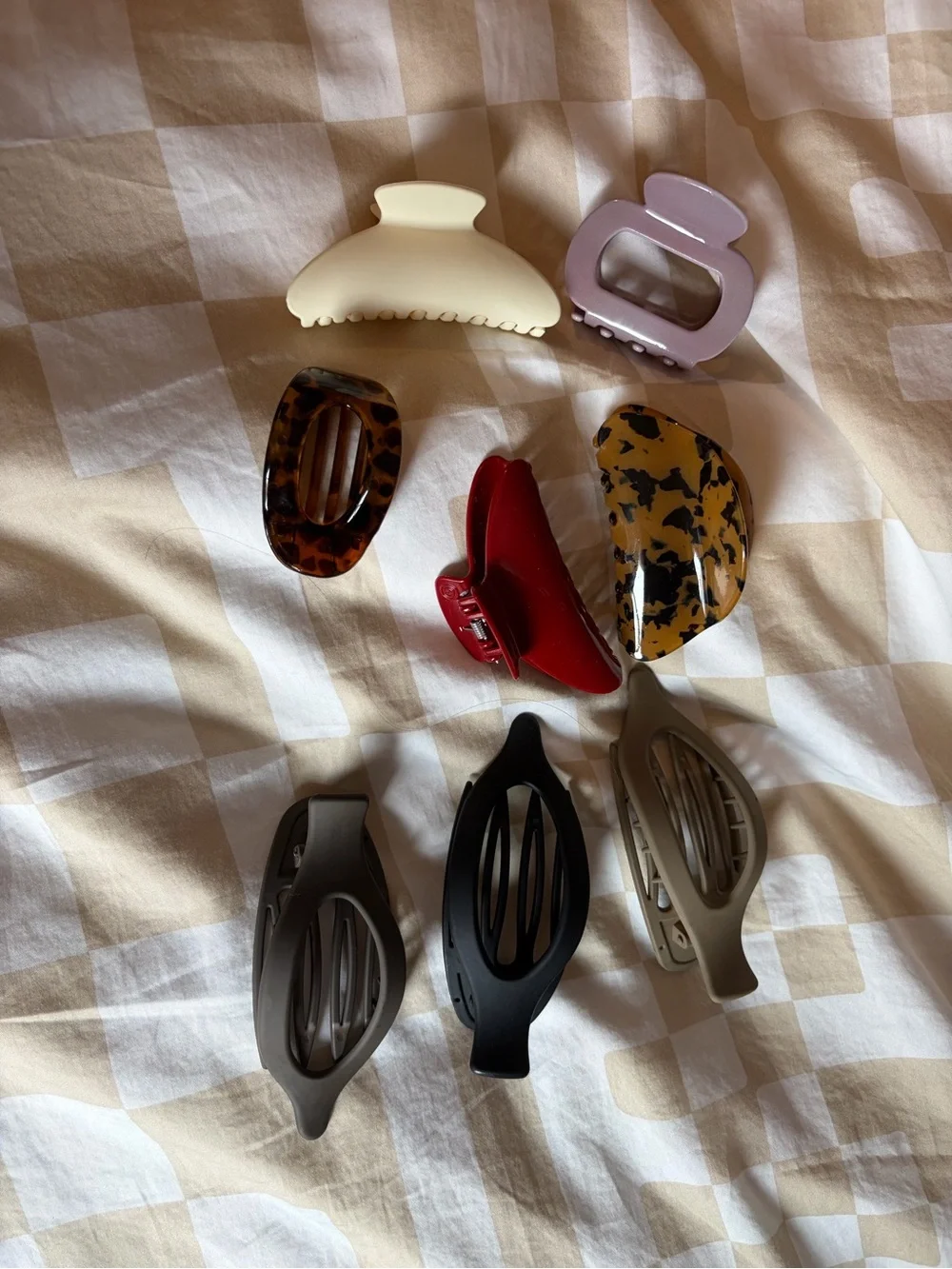 Mixed Hair Claw Clip Set in Cream, Lilac, Tortoiseshell, Red, Black, Taupe